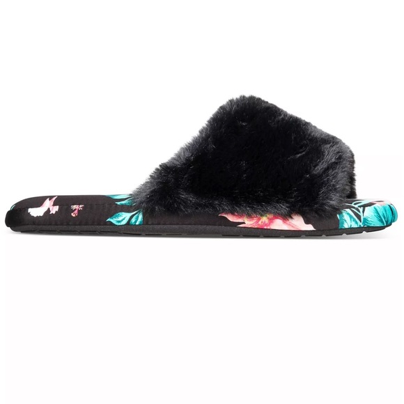 NWT INC Faux Fur slippers and matching sleep eye mask. - Picture 3 of 5